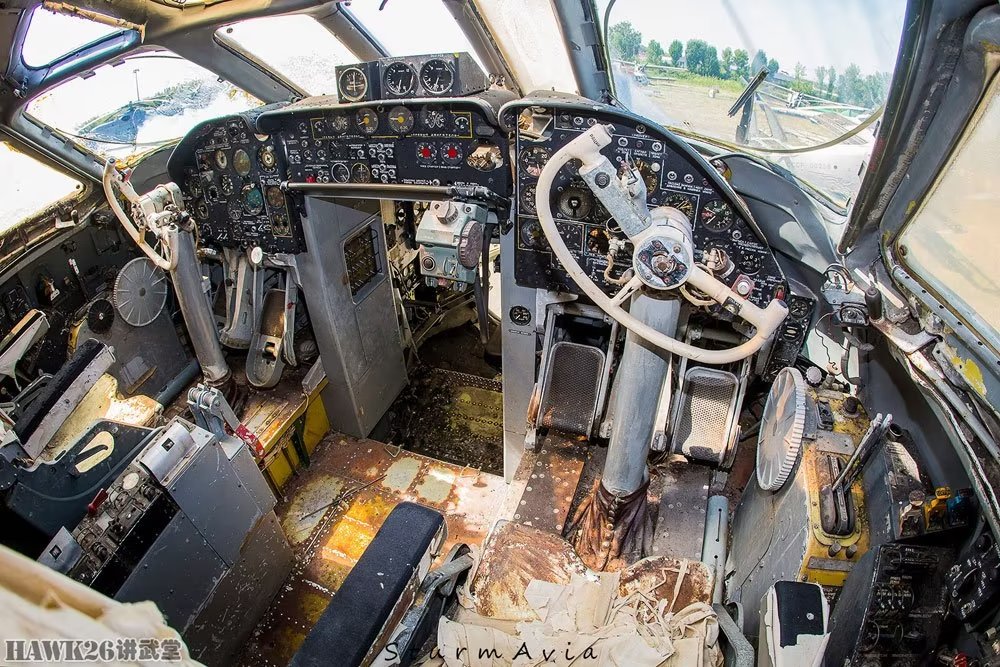 钻进图-104e喷气式客机 图-16轰炸机"魔改版"设计缺陷事故偏高