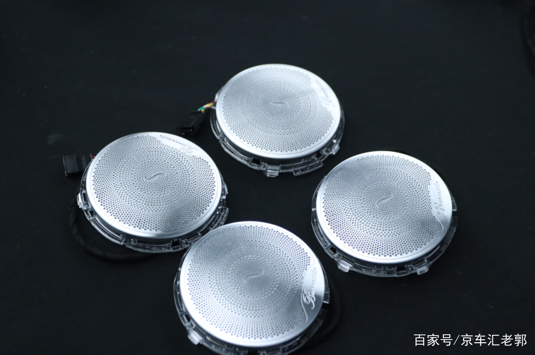 奔驰GLC改装 发光出风口 旋转高音_奔驰舒适进入 尾门