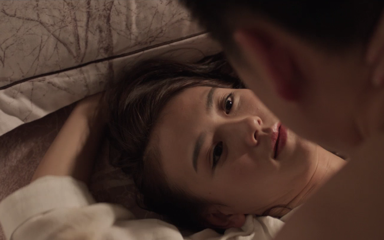 "死了也要爱!"湖南一医院副院长,看上了漂亮女护士!