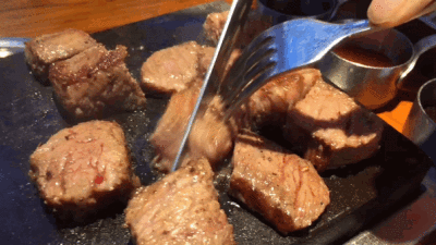 今天好开心啊 想要大吃一顿 这可能是大部分人都会有的经历 面对美食