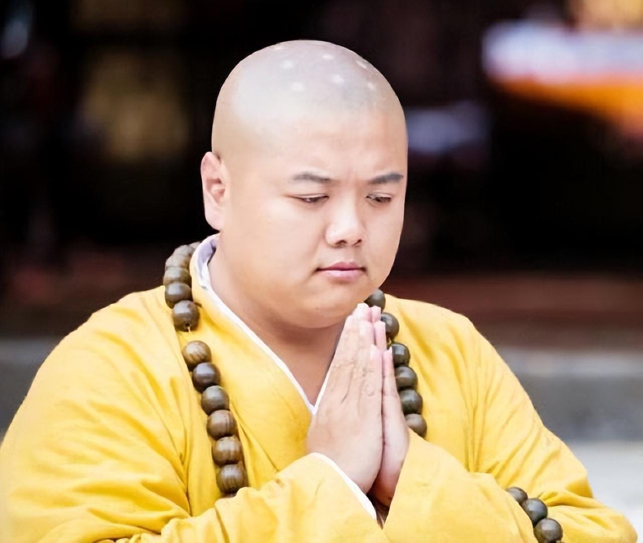 和尚作为佛教出家人,多年来给人们的印象是生活清苦,遵循戒律.