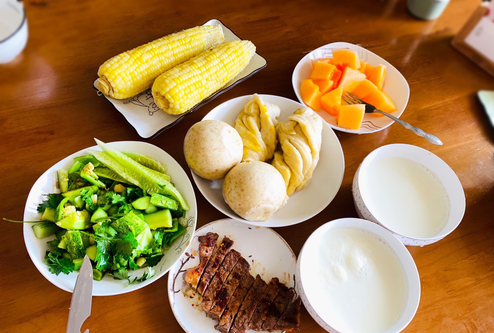 两餐之间挨得近,死亡风险更高?提醒:一日三餐,有最佳进食时间