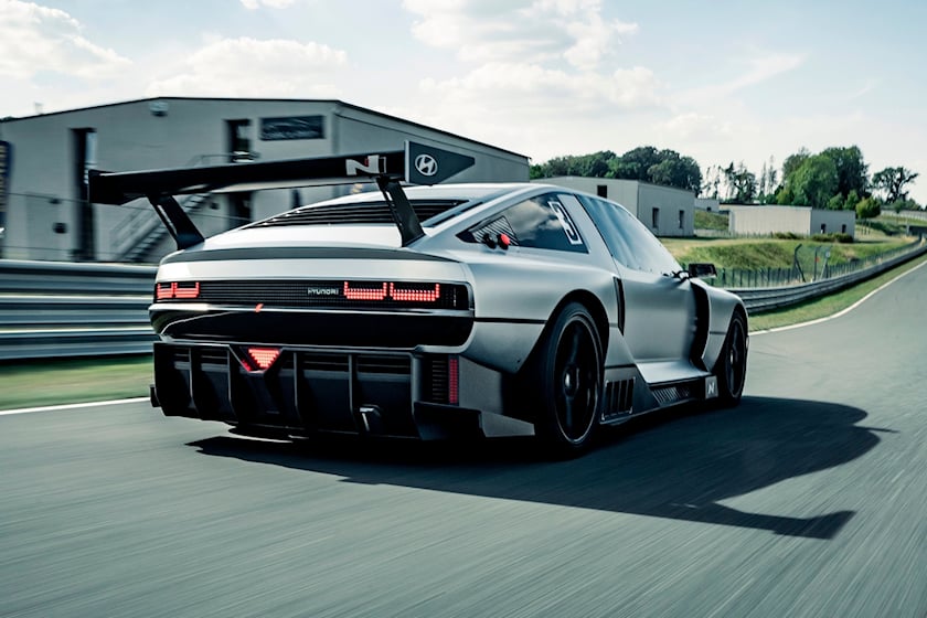 现代的超级跑车梦想尚未消亡