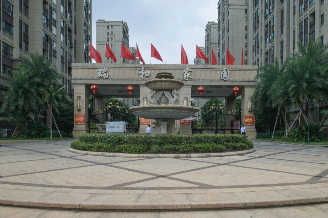 3年拍了400多个小区大门!温州这个摄影师这样说