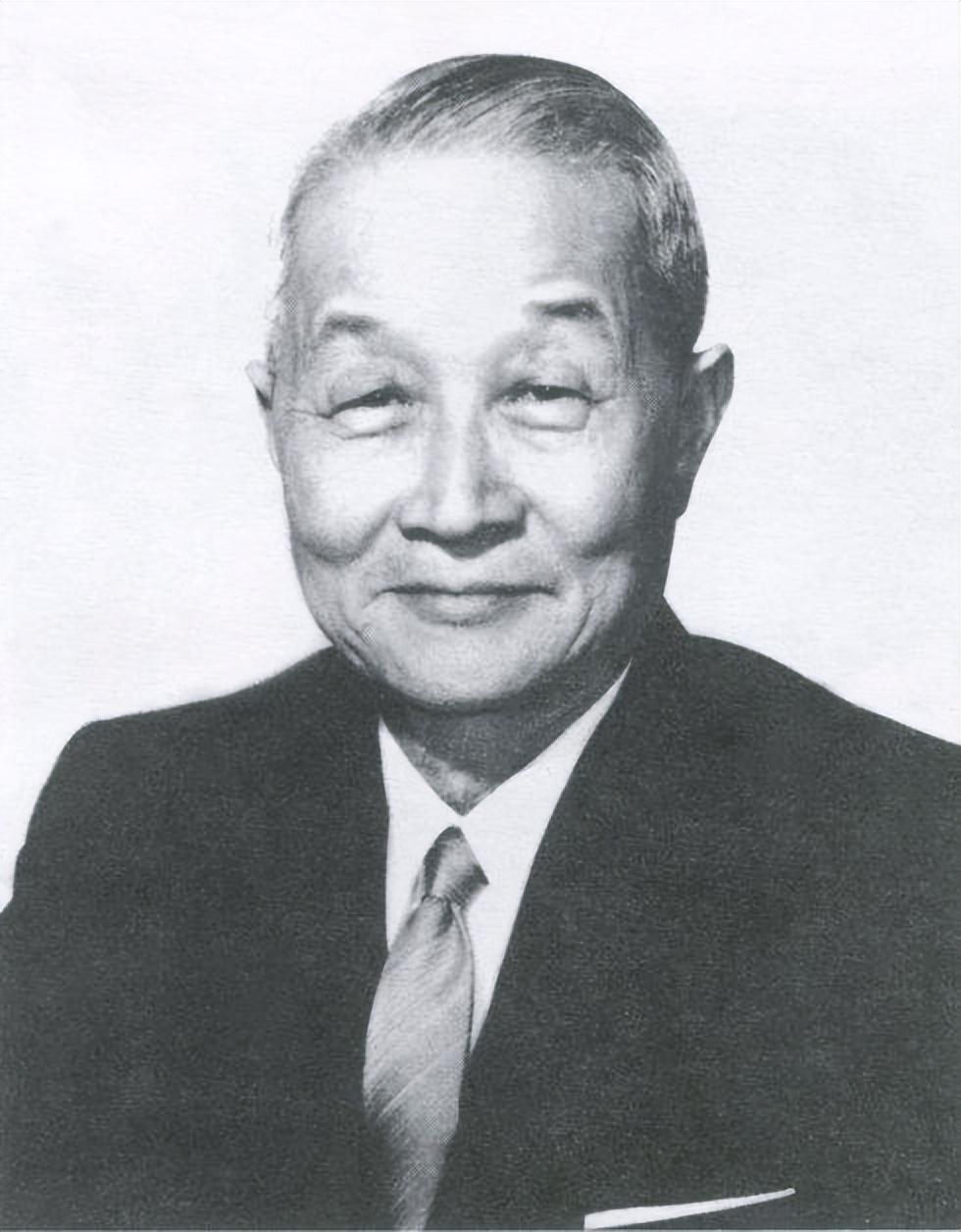 晏阳初:1920年回国为平民扫盲,娶混血妻相伴一生,100岁去世