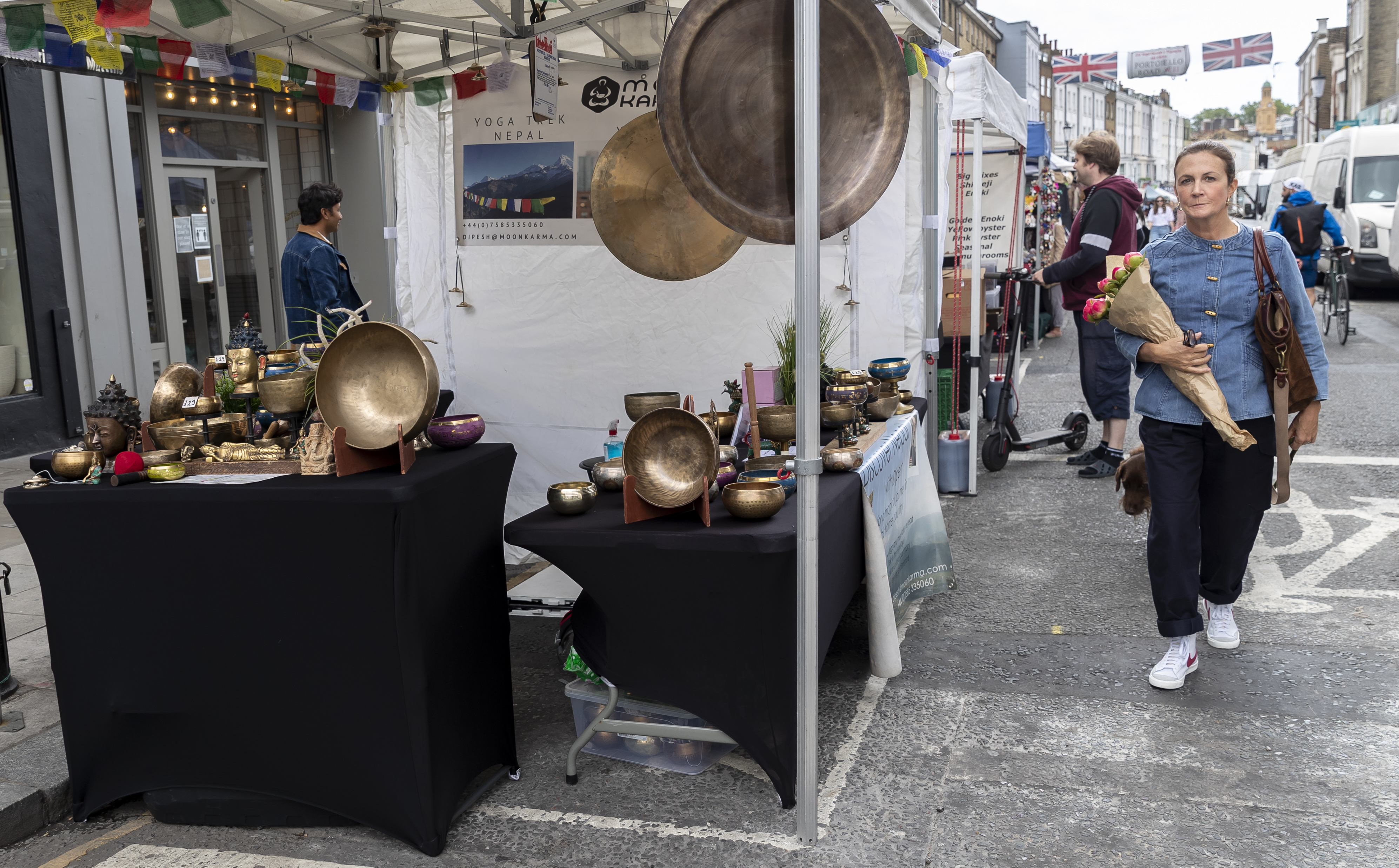 诺丁山集市重开 感受英式"烟火气"(6)