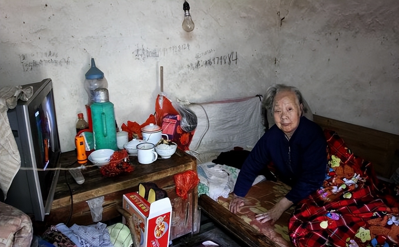 92岁老人感慨人老后子女只要有父母对他们一半的好就是幸运