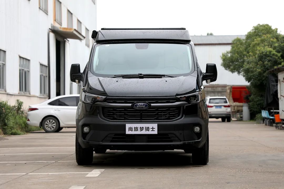又一款福特全顺升顶房车!尚旅梦骑士6座版