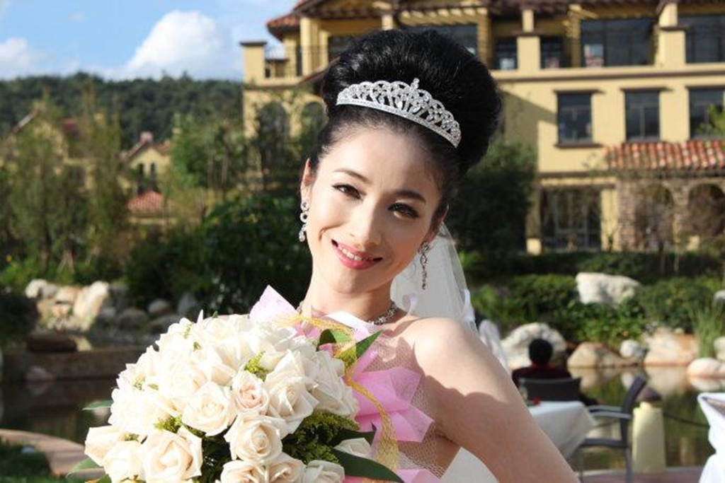 小小女演员,居然敢举报国际知名的大导演,何珺如今怎么样了?