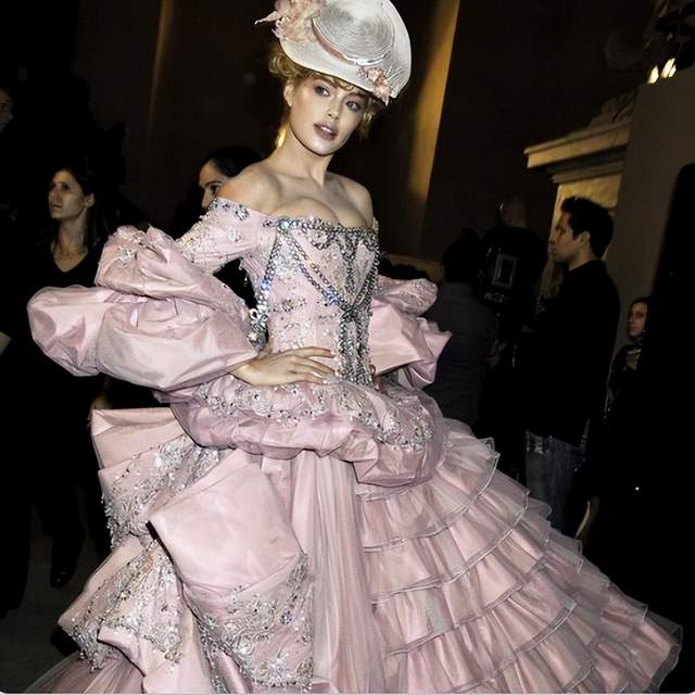 粉色的!洛可可艺术