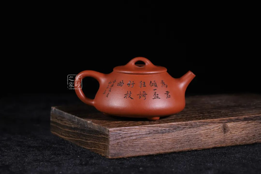 瞿建明紫砂作品:平盖石瓢