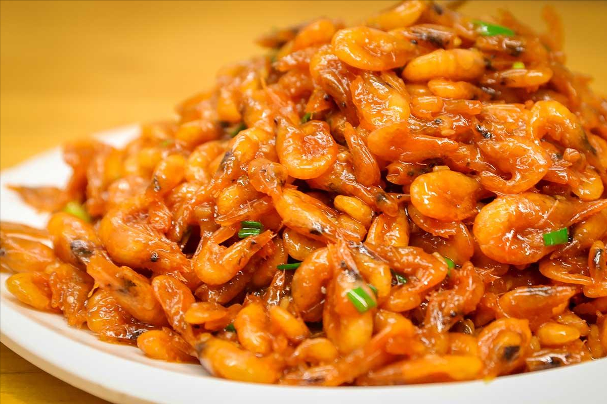 建议中老年:抓住春天养骨"黄金期",多吃4样,腿脚有劲精神好