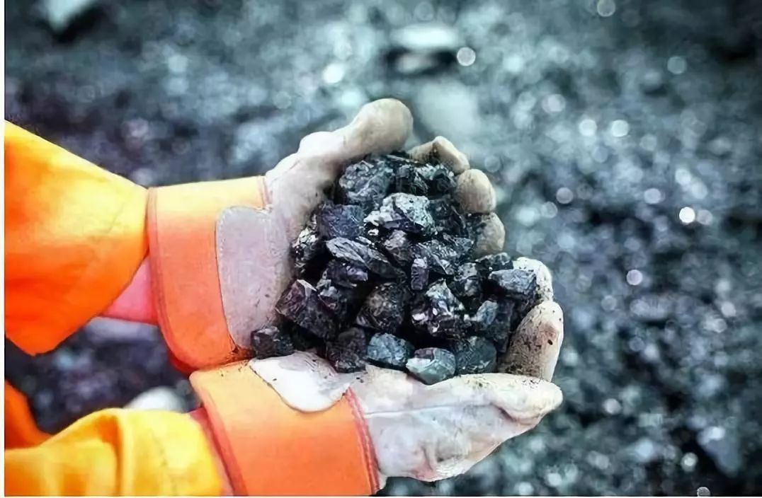 反制效果显现,澳洲铁矿石价格暴跌,澳前总理叫嚣让印度取代中国