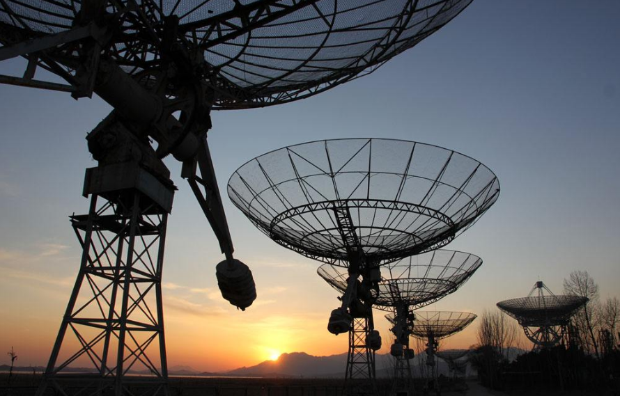 98年河北沧州发现一草帽形ufo我方出动军机追赶结果如何