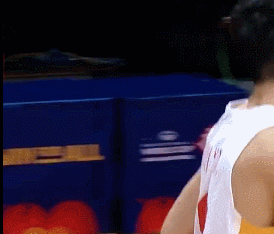 中国男篮世预赛崔永熙表现_赵继伟组织能力评价_崔永熙在cba范围拼完美球员：球商赵继伟 控球郭艾伦 颜值胡