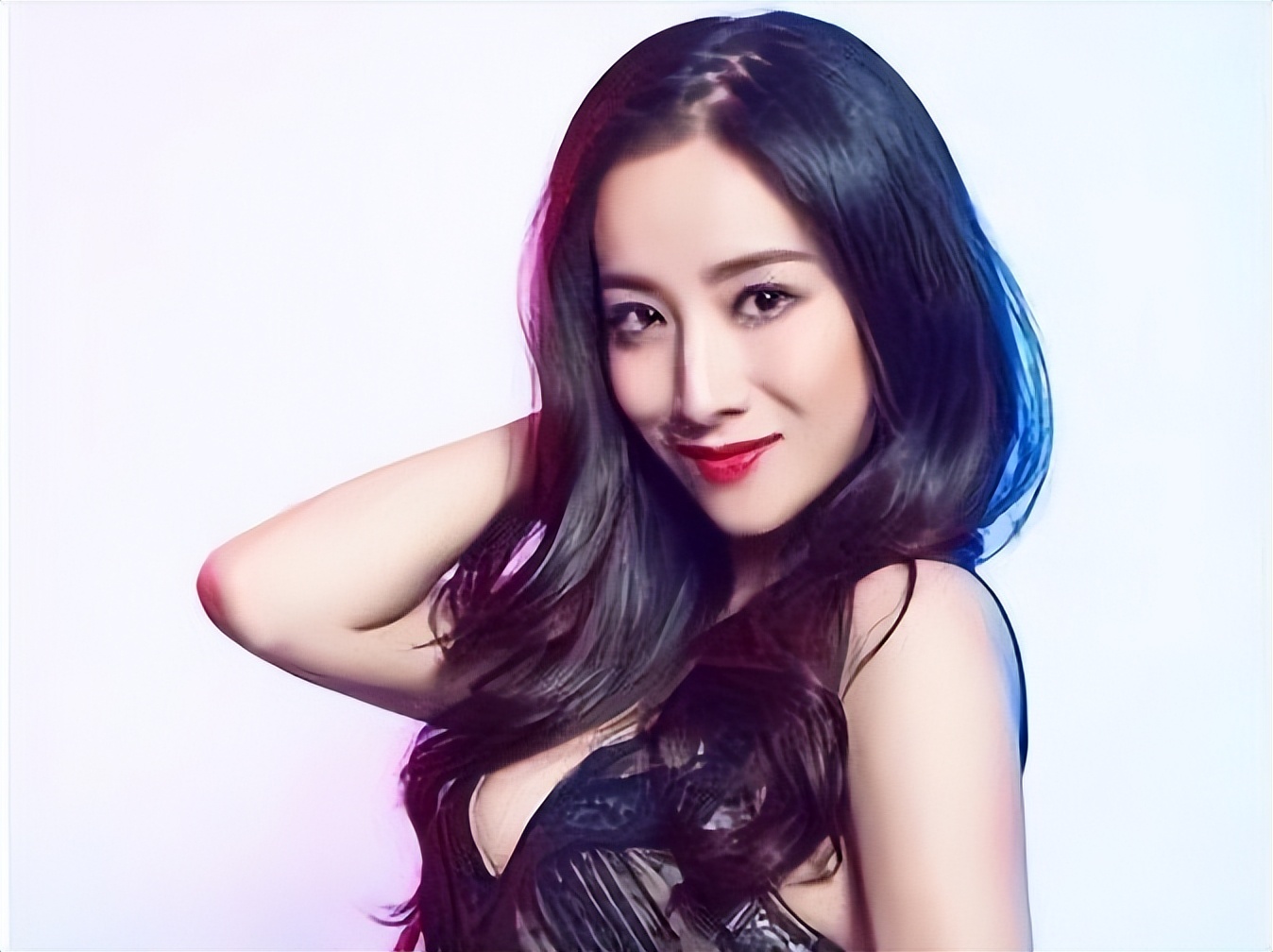 事实证明,举报张艺谋超生的何珺,已经彻底告别了演艺圈