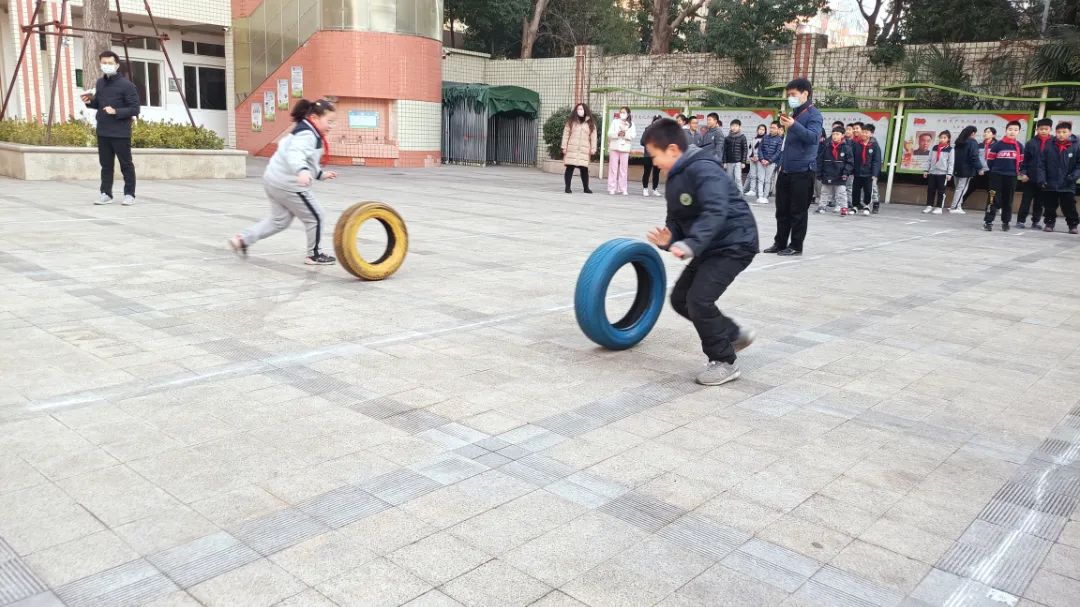 南京市石鼓路小学:携手冬奥吉祥物,加油一起向未来