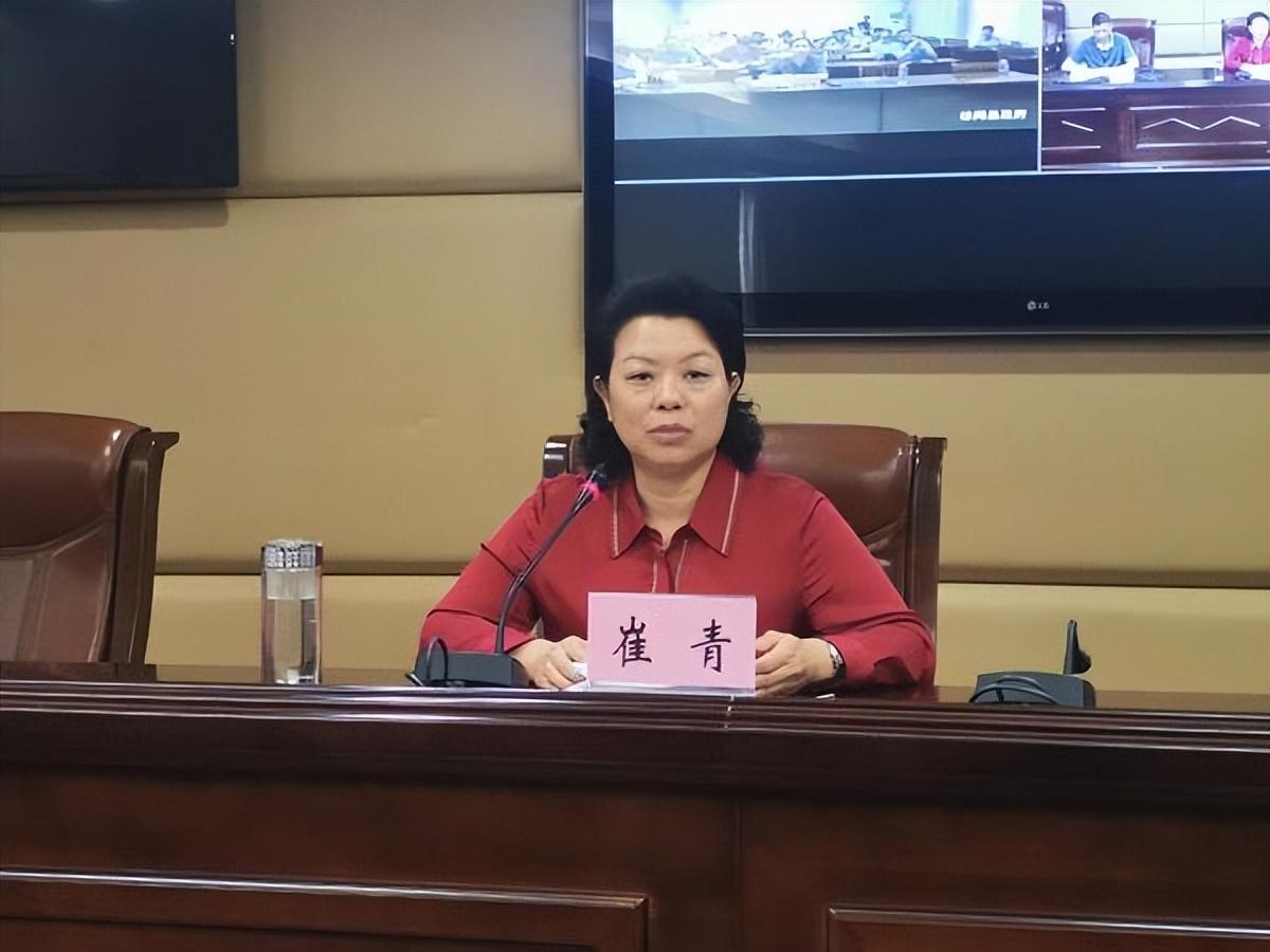 回顾广东"女色虎"崔青,敛财千万,每次喝大了都要去找"乐子"