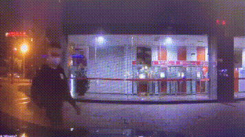 热点|想打个银手镯，男子狂撬了40辆奔驰车标！真相让他扎心了