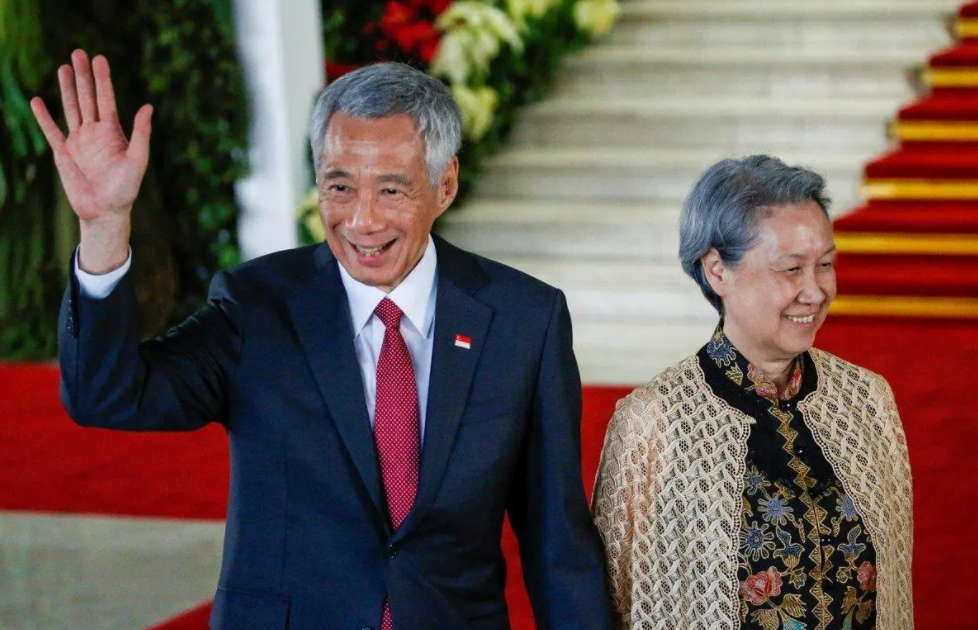 回顾新加坡第一家族内斗:李光耀7改遗嘱,三兄妹到底在争什么