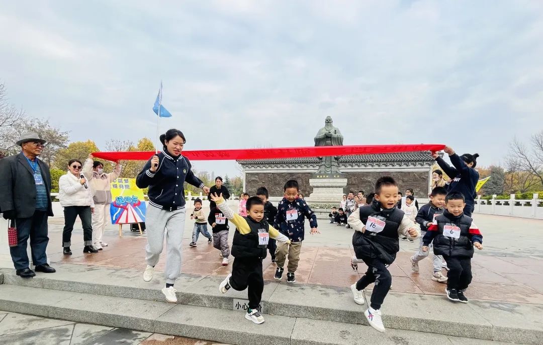 冬日里的小温暖丨智慧熊幼儿园「暖冬」进行时