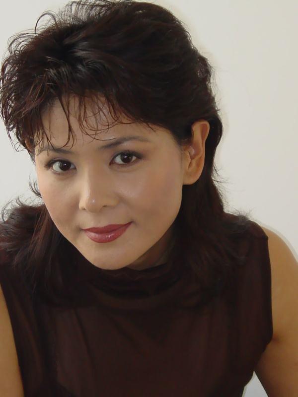 周野芒:抛弃未出月子的奚美娟,转身娶小7岁王之夏,如今怎样了?