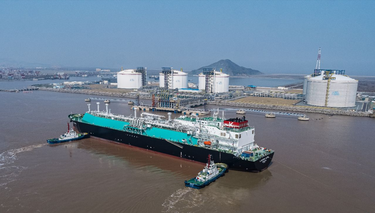 填补国内空白!"传奇太阳"号命名交付,全球最大lng船