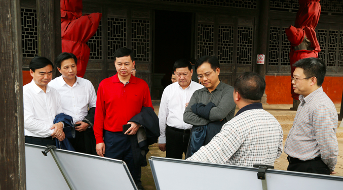 私通远房表妹:湖南贪官张常明,放任情人收受贿赂