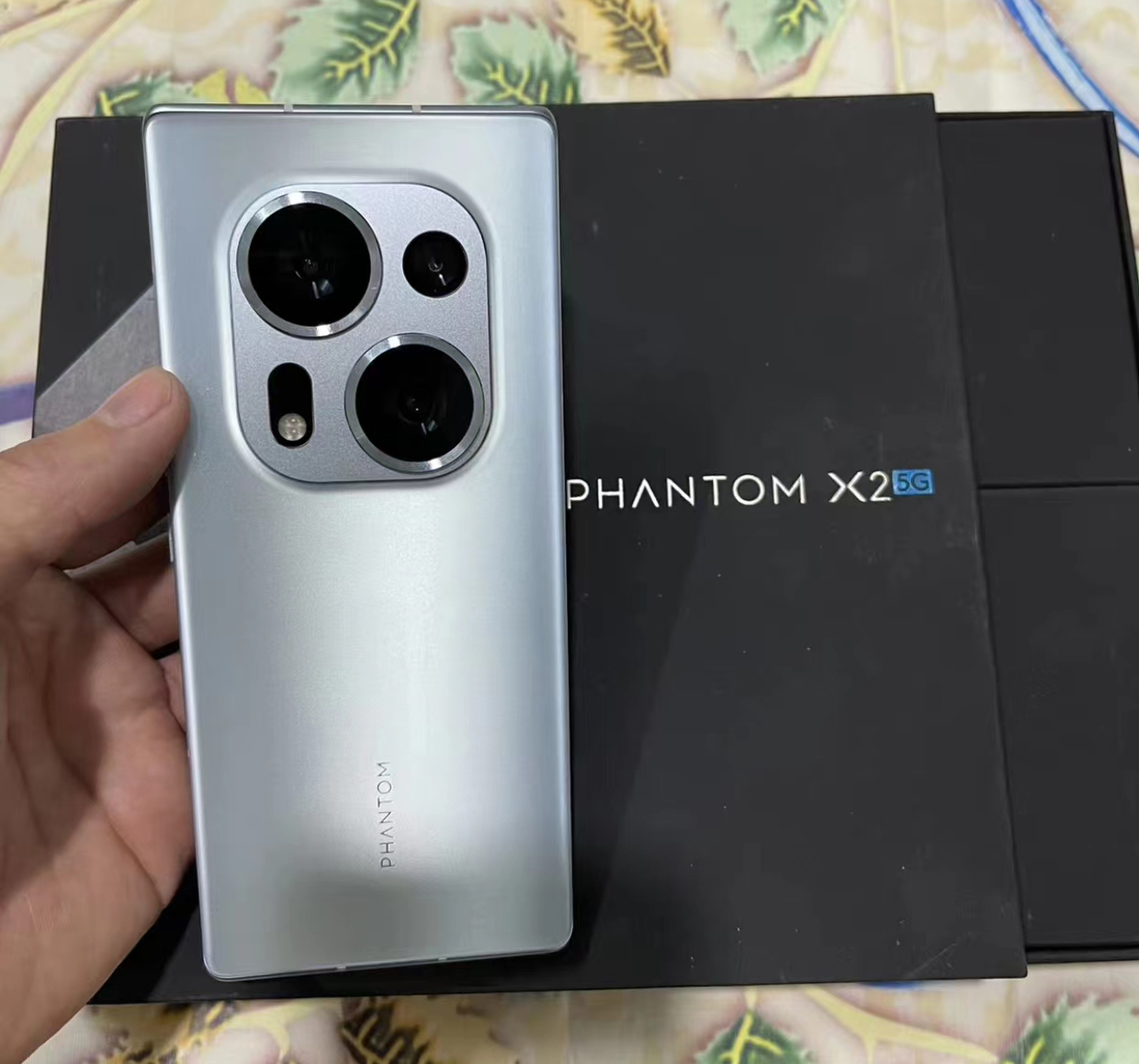 苹果设计师都甘拜下风,这家厂商把iphone20造出来了?