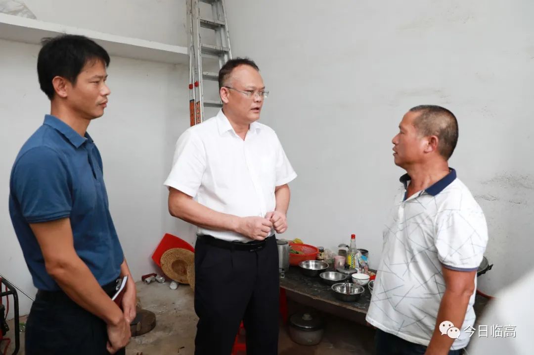 文斌:以更加扎实的举措 更加务实的作风 推动"查堵点,破难题,促发展"