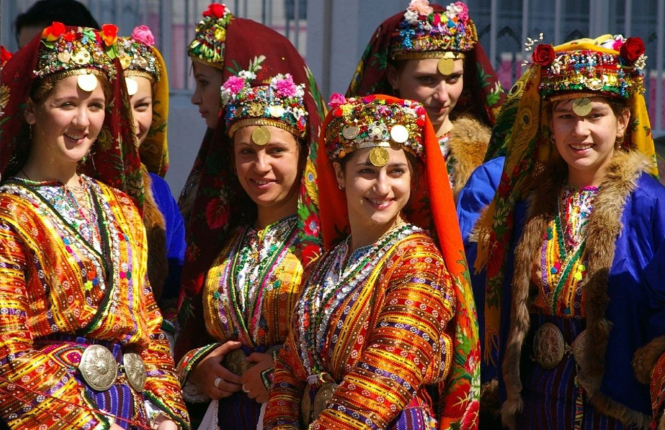 保加利亚"新娘集市",少女们标价3000欧元,不满意还可退货退款