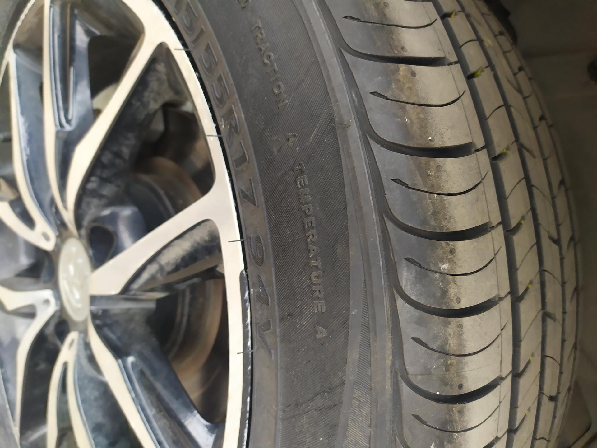 轮胎上225/65r17,这些数字是什么意思