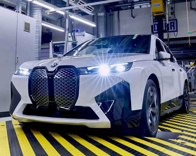 瘦死的马比骏大?厂区实拍宝马ix,wltp续航超600km