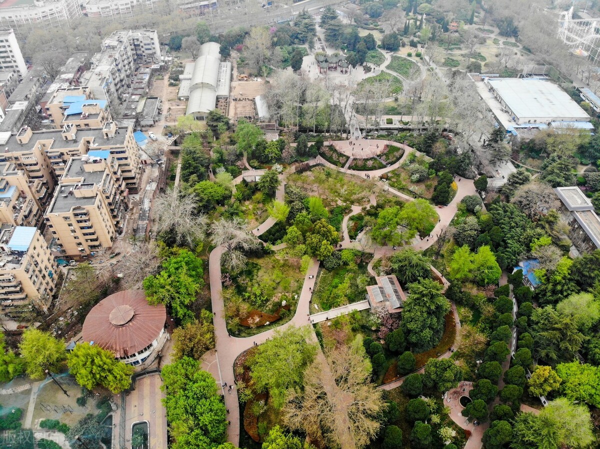 河南省郑州市,航拍郑州人民公园