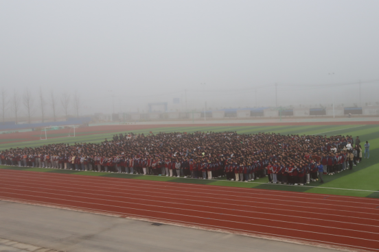 安徽禹王学校支湖校区隆重举行升旗仪式