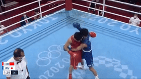 日本拳击手田中亮明被对手打上轮椅,居然赢得比赛,这是残奥会?