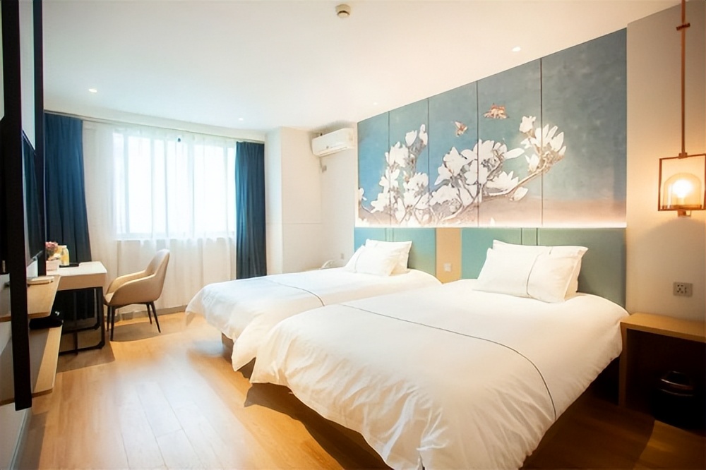 白玉兰酒店|当夏日邂逅古镇,心动的旅行即刻开启!