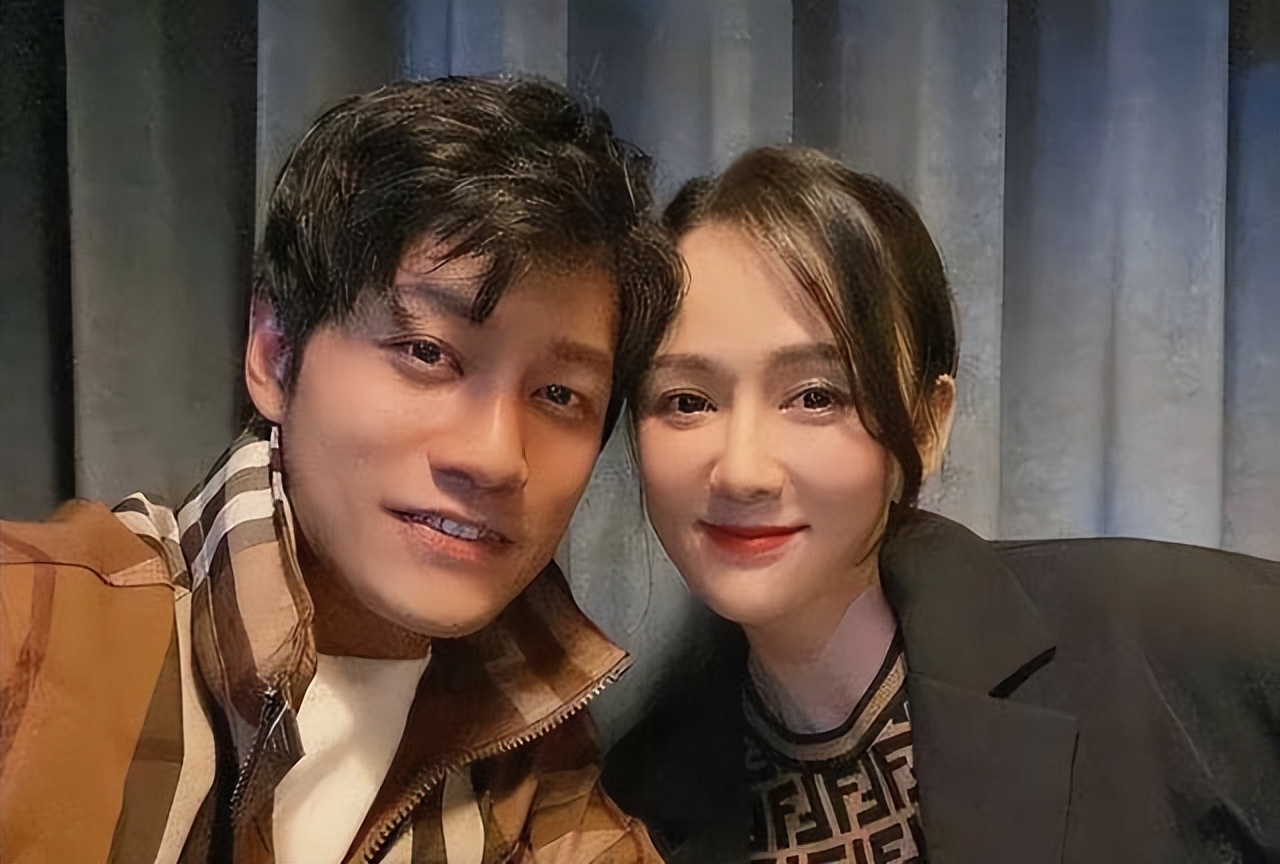 陈乔恩的豪宅火了,全屋精致奢华,一尘不染,幸福的模样藏不住!