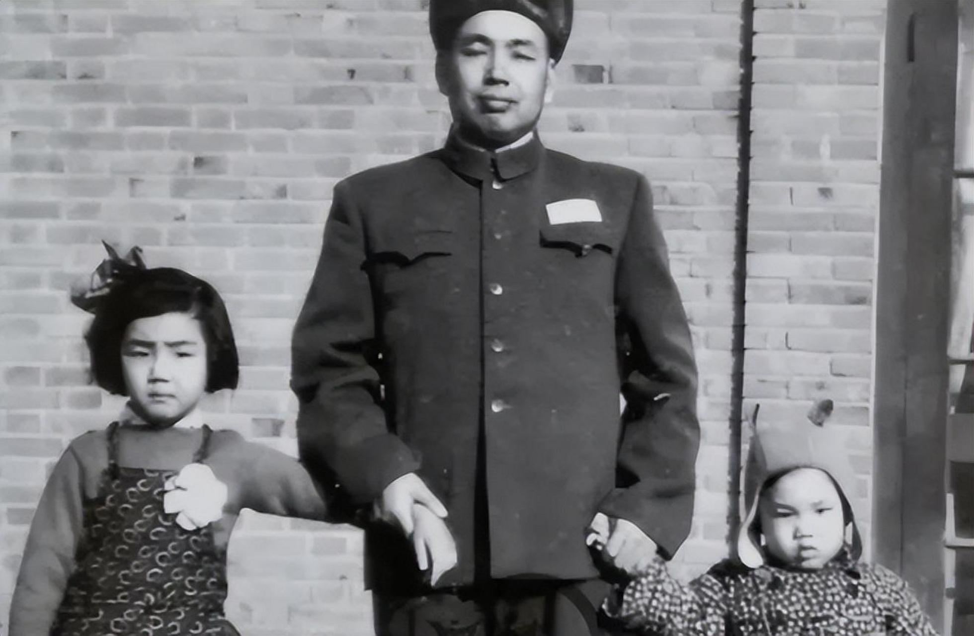 许建军被诬陷后,组织还他清白,但许世友已离世