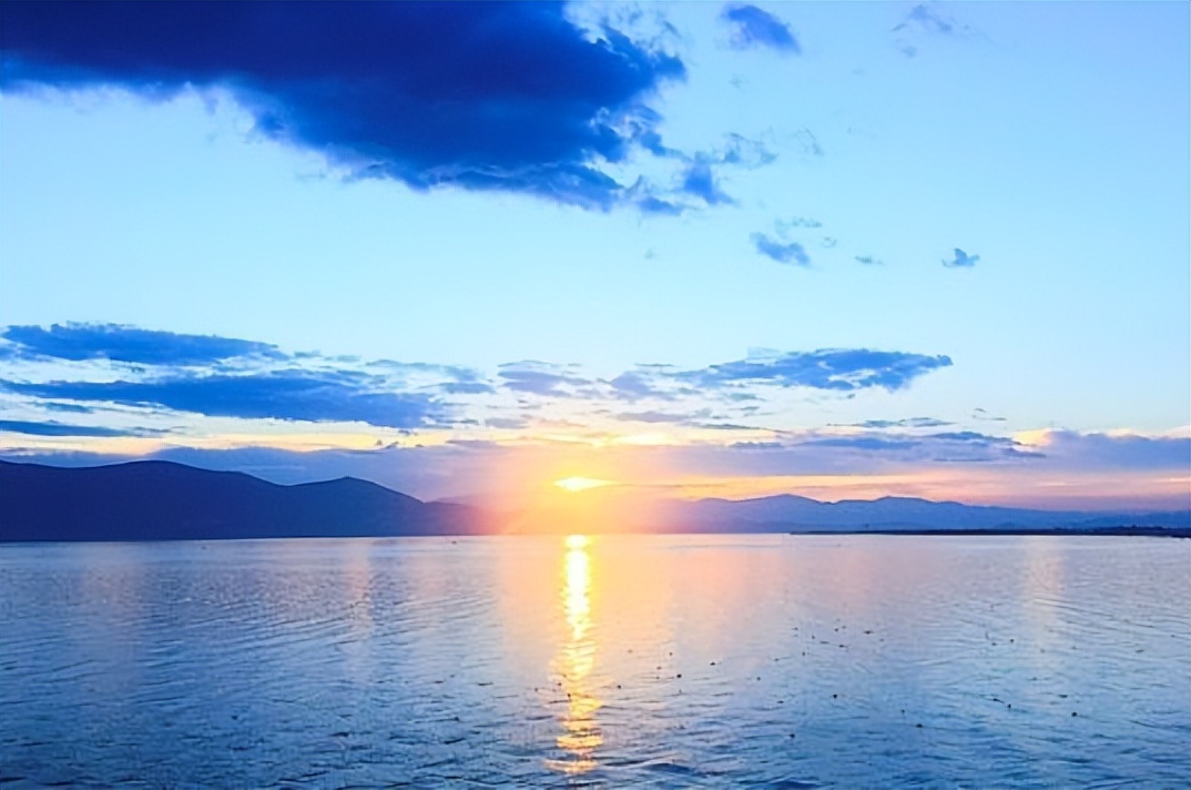 虽名气不如西双版纳,但景色舒心优美,水清沙白!——玉溪抚仙湖