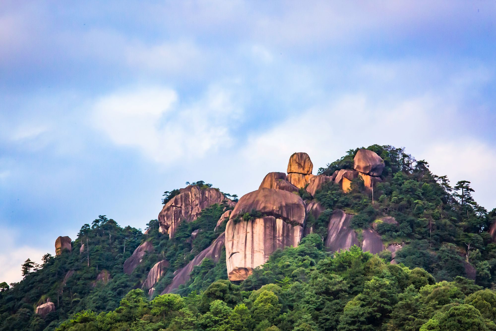 江西上饶大茅山,乘索道上云端,吸鲜氧看日出,享白云飘渺的浪漫