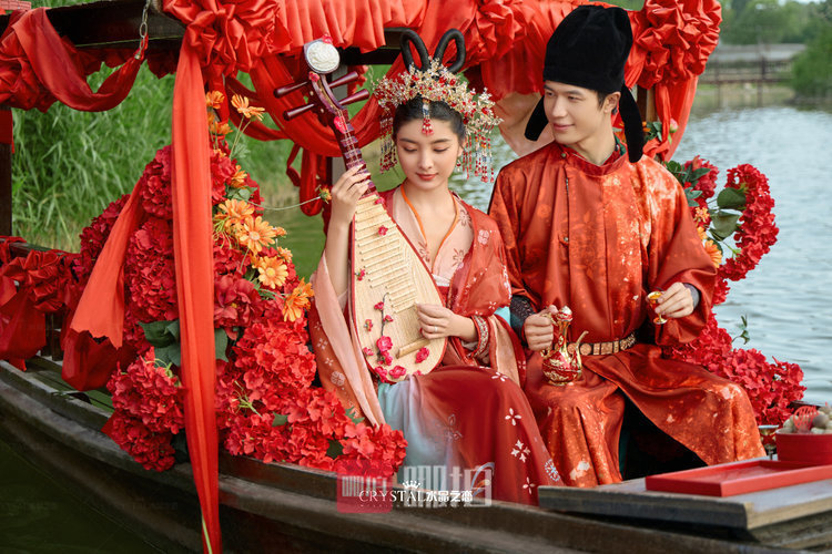 相思曲主题中式汉服游船婚纱照!闺蜜看了都想拍一组