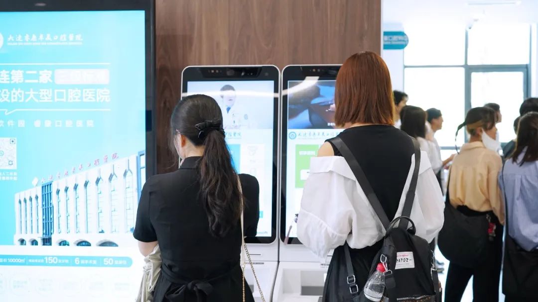 日本城西国际大学代表团来访我院参观学习