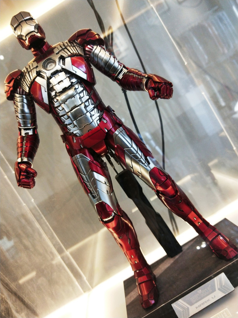 ht漫威手办,特别按照角色比例塑造出的人偶素体,全身具30多处灵活关节