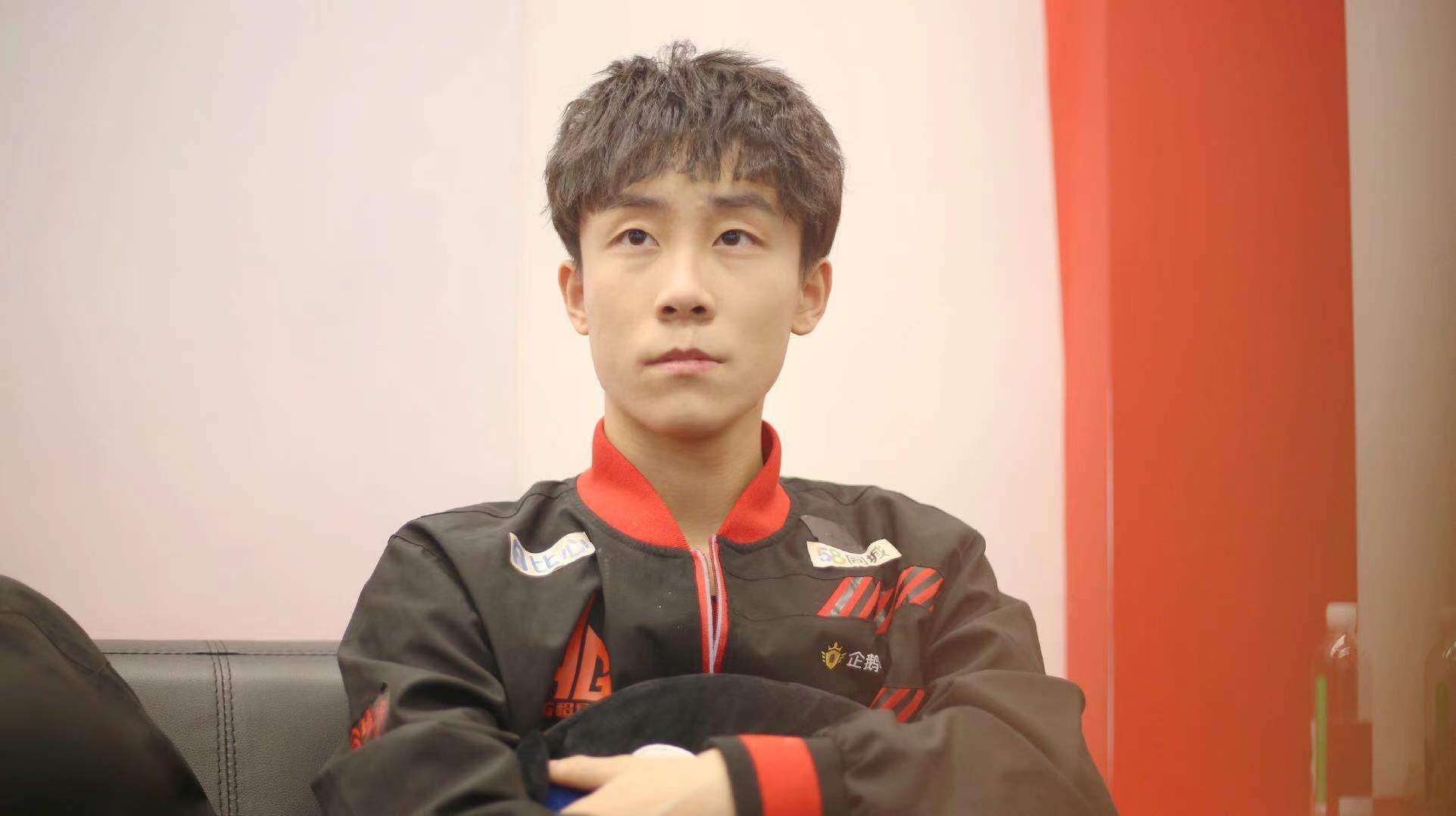 kpl:七年被月光边缘化,不适合版本就该被淘汰?水友:学学麟羽