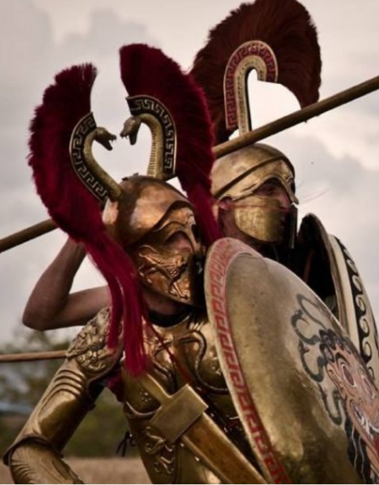 古希腊重步兵的全身护甲是什么样的?