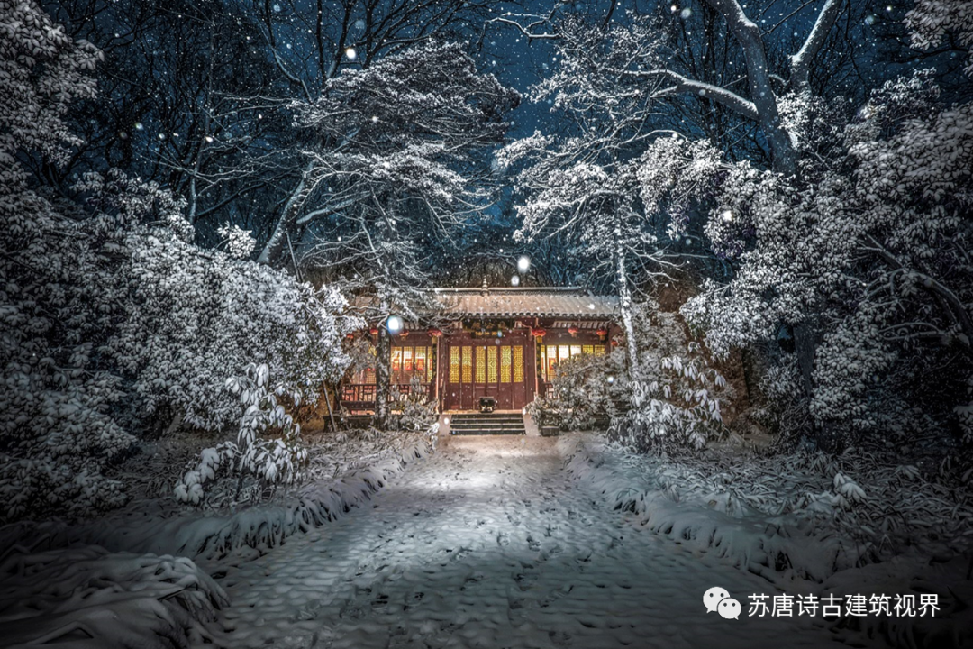 古代庭院雪景图片