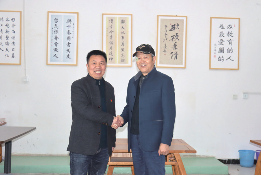 人民教师梁辉:30年如一日,在教育之路且歌且行|教育对话