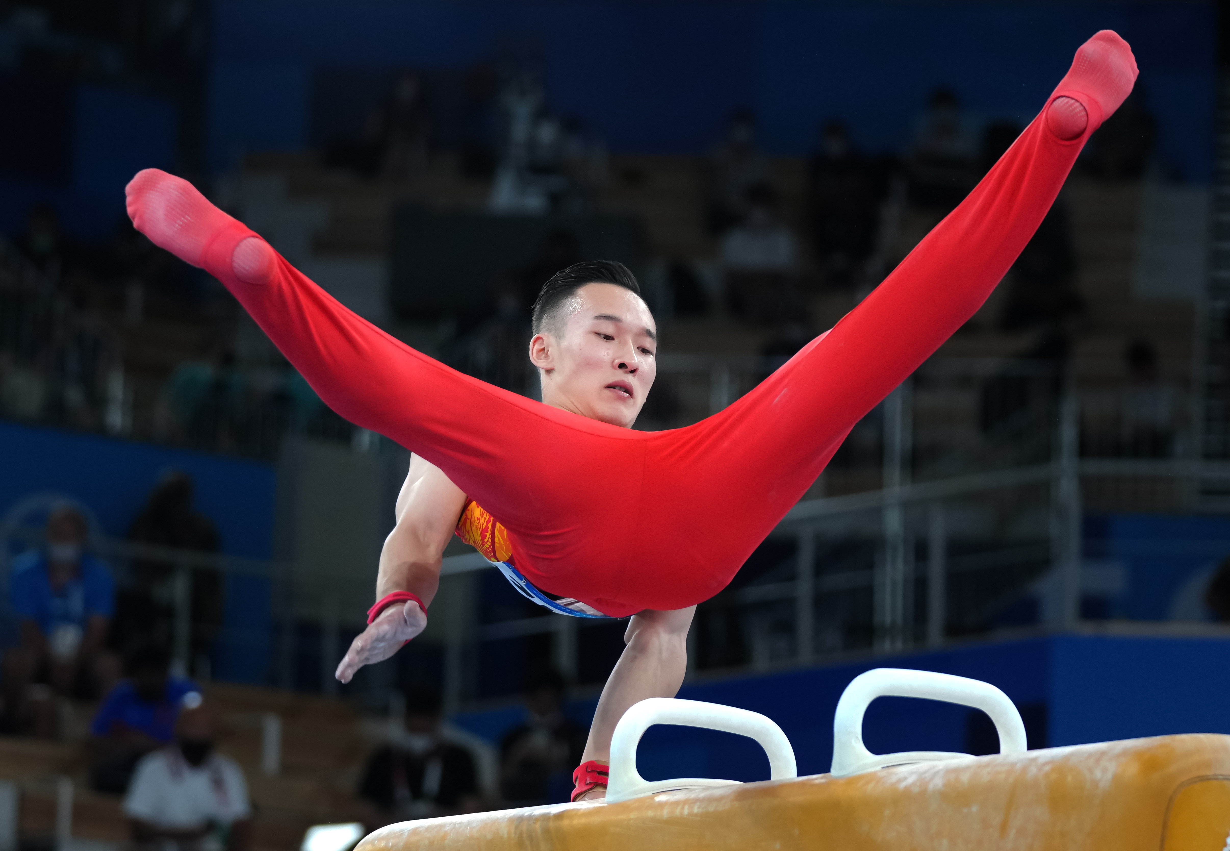 体操——中国队获男子团体季军