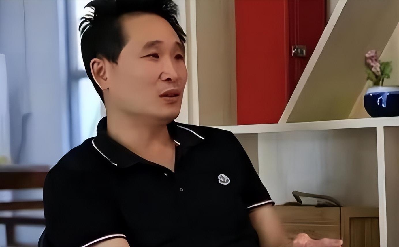 失望的孙胜荣又回到了西班牙,但他一定要找到张爱民.